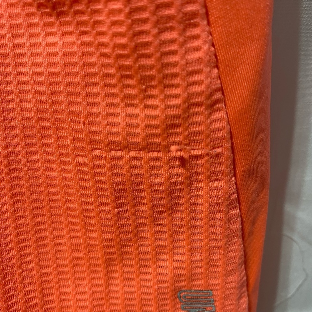 Under Armour Twist Back Coral Tank Extra Small - Picture 10 of 10